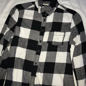 UO black flannel